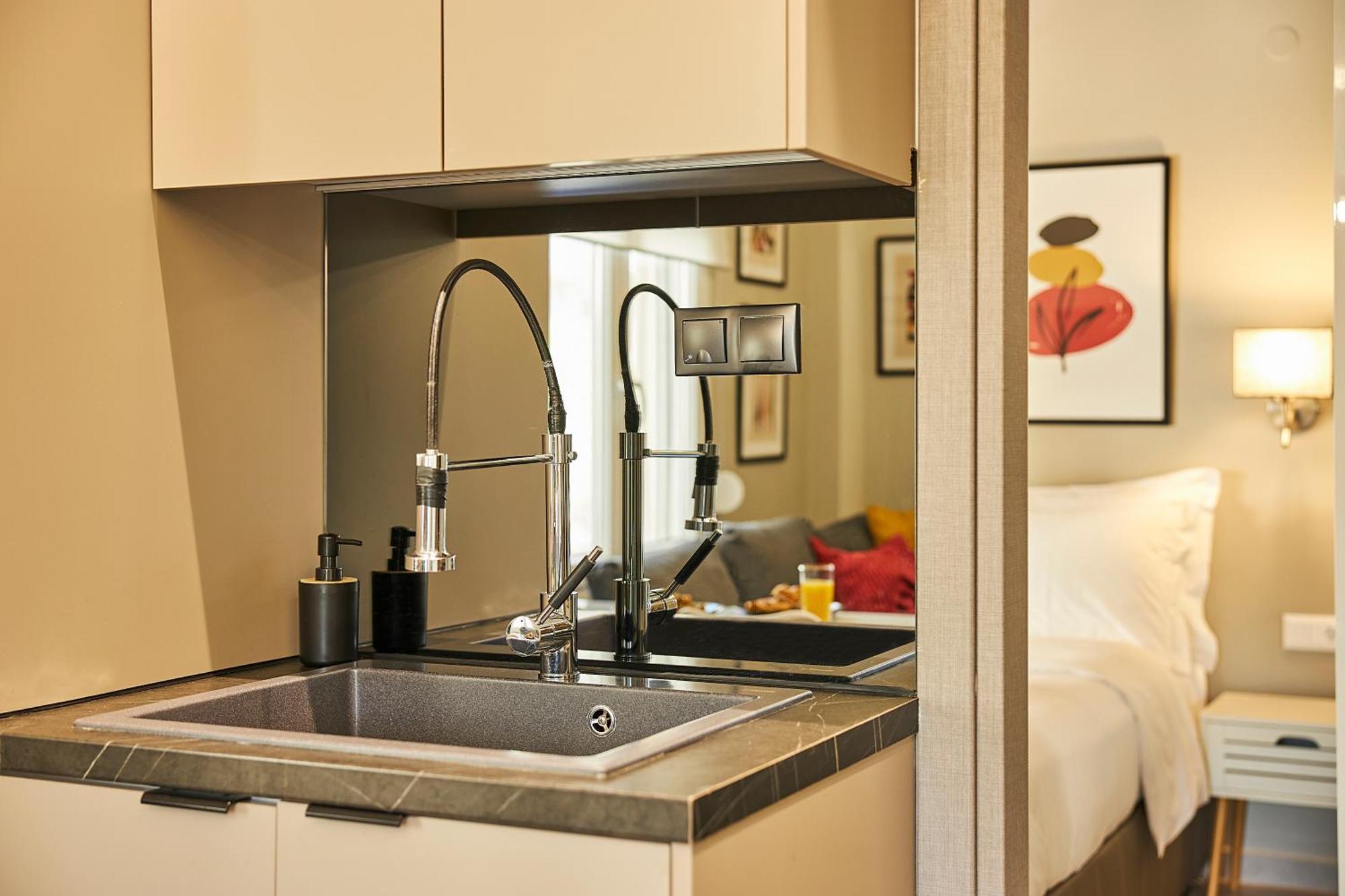 Starlights Wonderful View Apartments By Binobi! Salonicco Esterno foto
